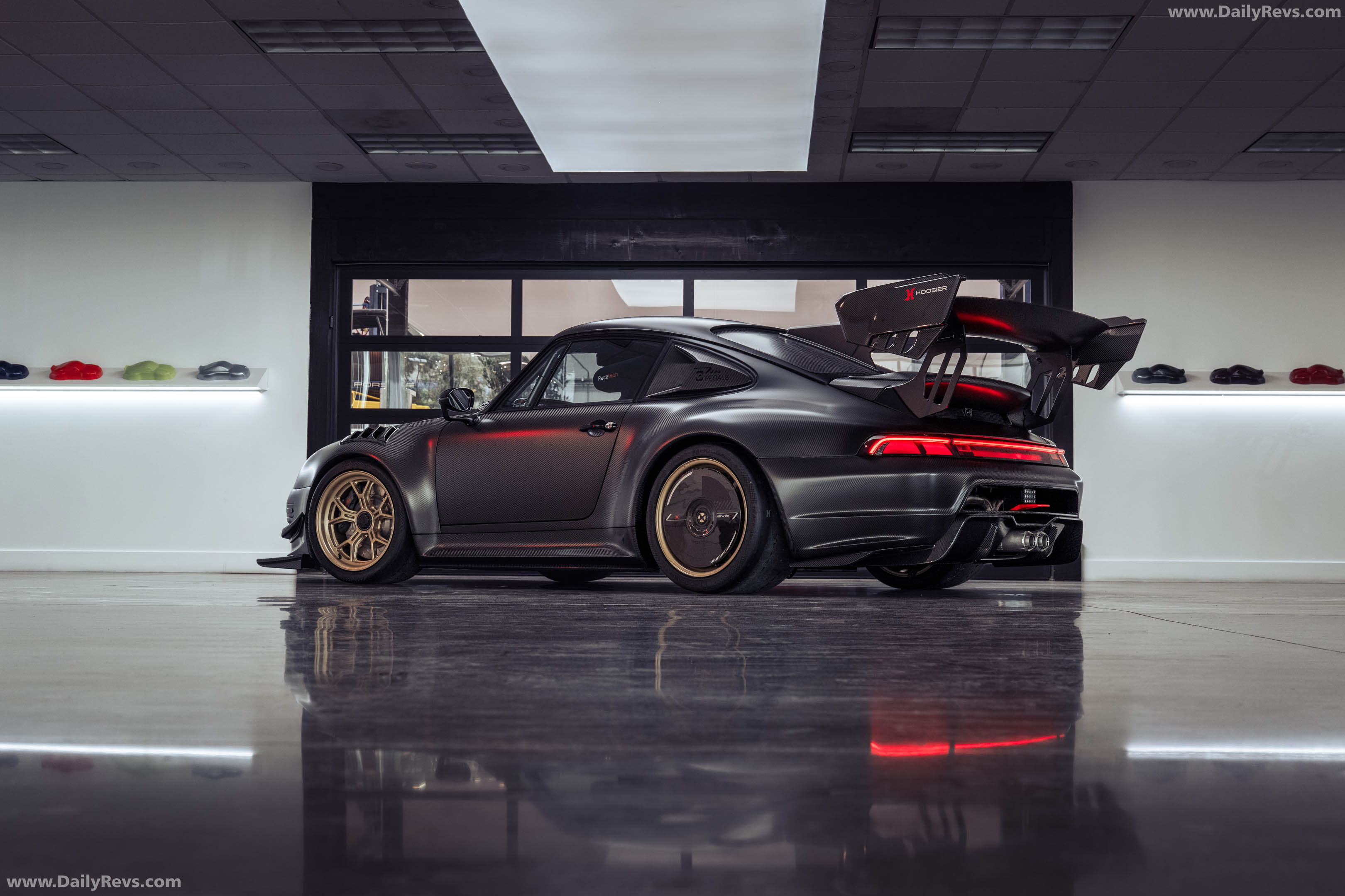 2027 Gunther Werks GXR-Evo Rear View